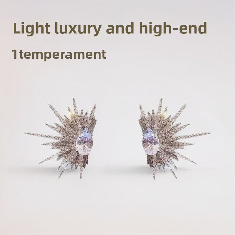 Elegant Crystal Star Stud Earrings Luxury Celebrity Style_voghion.com