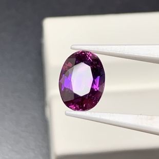 2.73 karat Gilder Unburned Purple Sapphire Bare Stone Sri Lanka Supports Reinspection