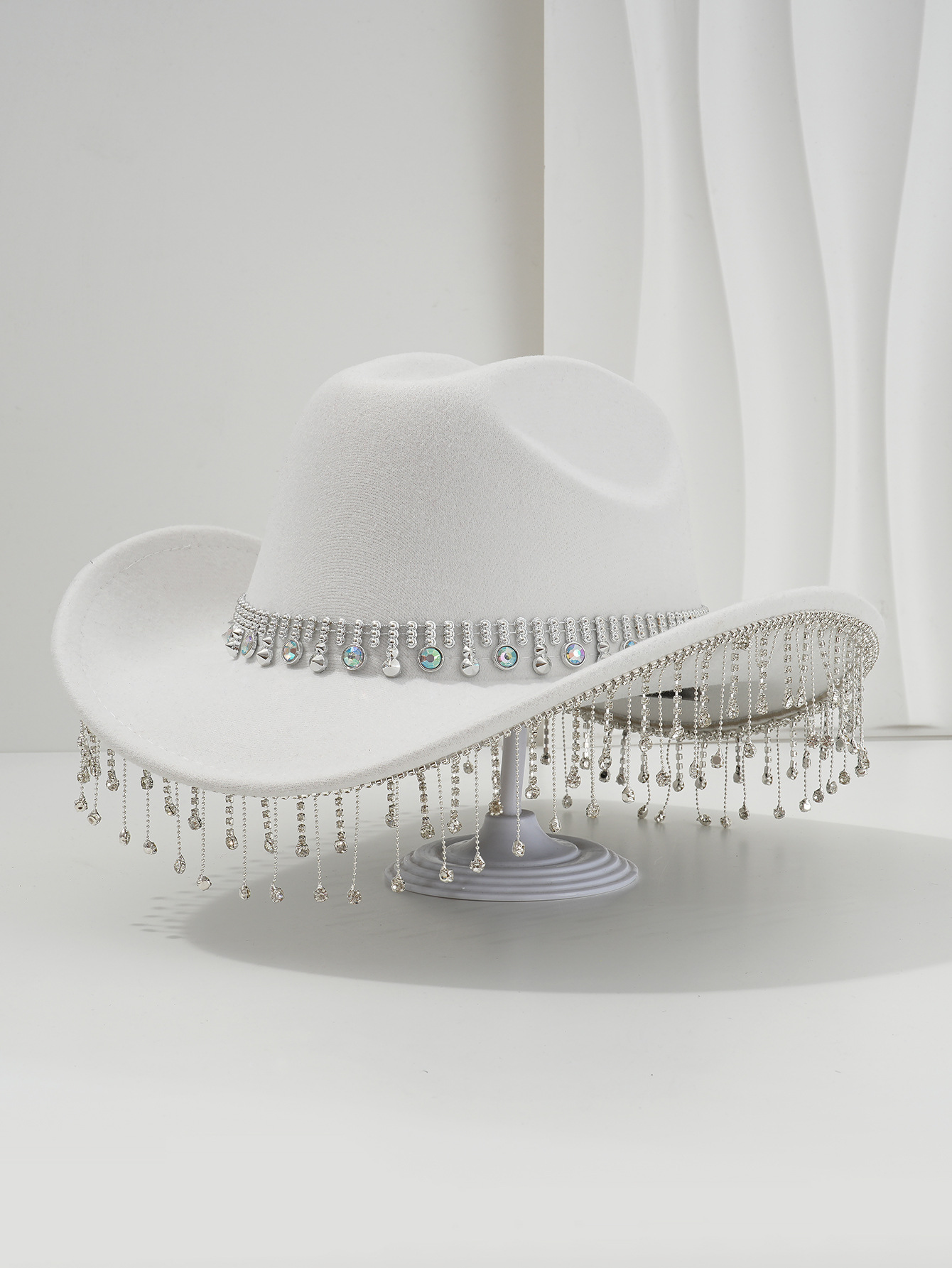 Cappello da cowboy donna in lana con strass e frange per feste_voghion.com