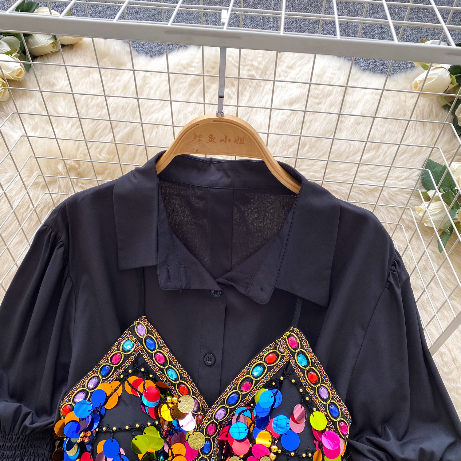 Sophisticated Sequined Camisole Blouse With Lantern Sleeves_voghion.com