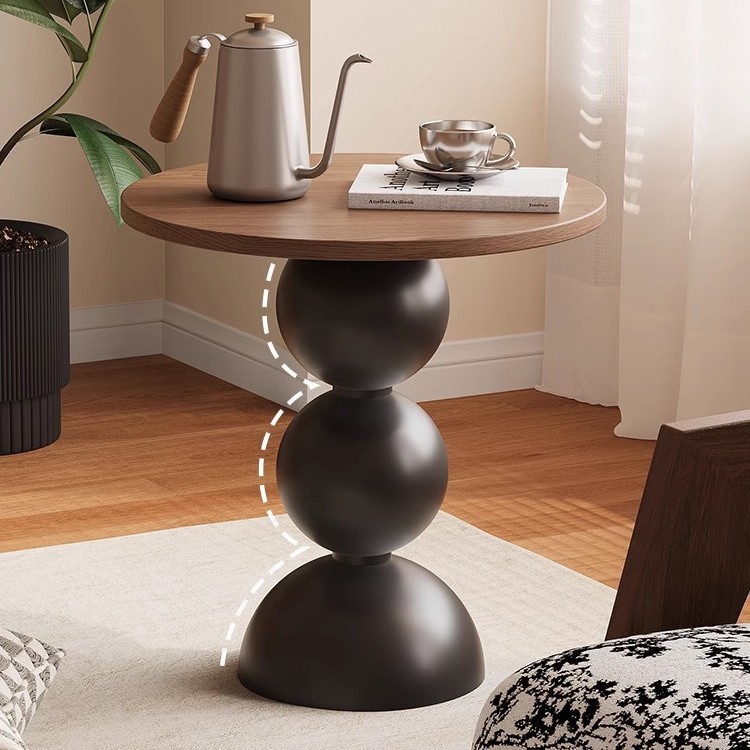 Italian Normcore Accessible Luxury Living Room Sofa Side Table Modern Simple Iron Art Creative Corner Table Bedside Table Small Table