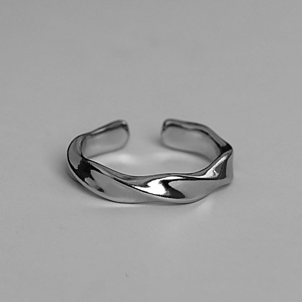 Silver Men's and Women's Rings Mobius Strip Ring Men's ins Style Fashionable Simple Jewelry