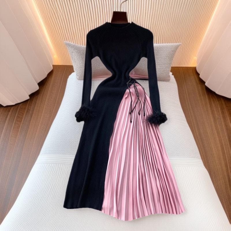 针织连衣裙女设计感毛圈长袖高级感撞色拼接百褶裙气质修身中长裙