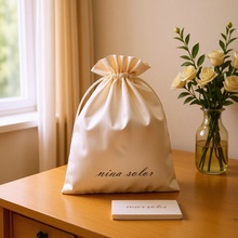 �S�Ҷ�����Ь�����ռ{��ɫ�����m���ڴ���Ħ�x����������ӡlogo