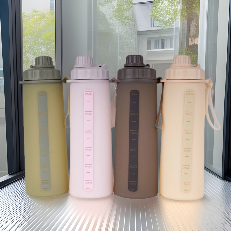 新食品级硅胶登山水杯高颜值新款可折叠600ml耐高温运动便携水壶