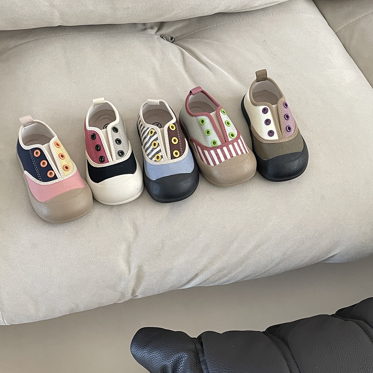 2025 Children's Color-Block Patchwork Sneakers Slip-On Cloth Shoes Soft Sole Comfortable Boys and Girls Cloth Shoes Kindergarten Shoes