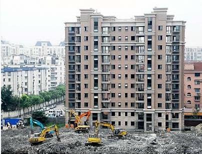 上海楼倒倒,房子拆完了史上最高拆房效率!